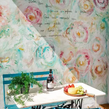 Lejlighed Stylish W/ Charming Terrace By Hostwise