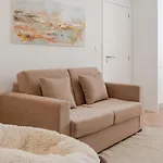 Stylish W/ Charming Terrace By Hostwise Πόρτο