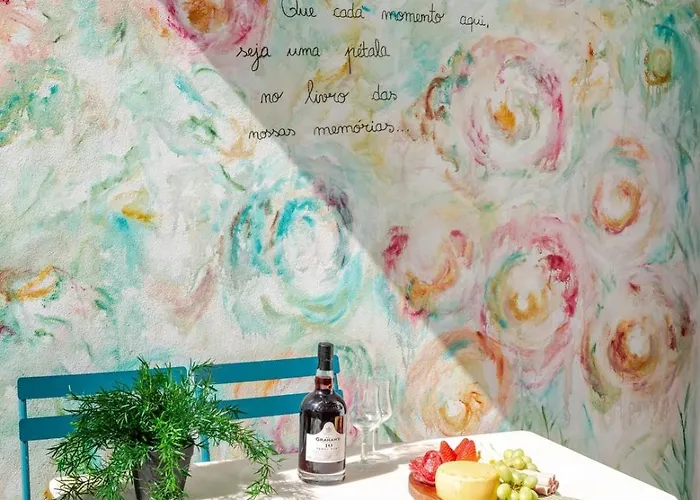 Appartamento Stylish W/ Charming Terrace By Hostwise